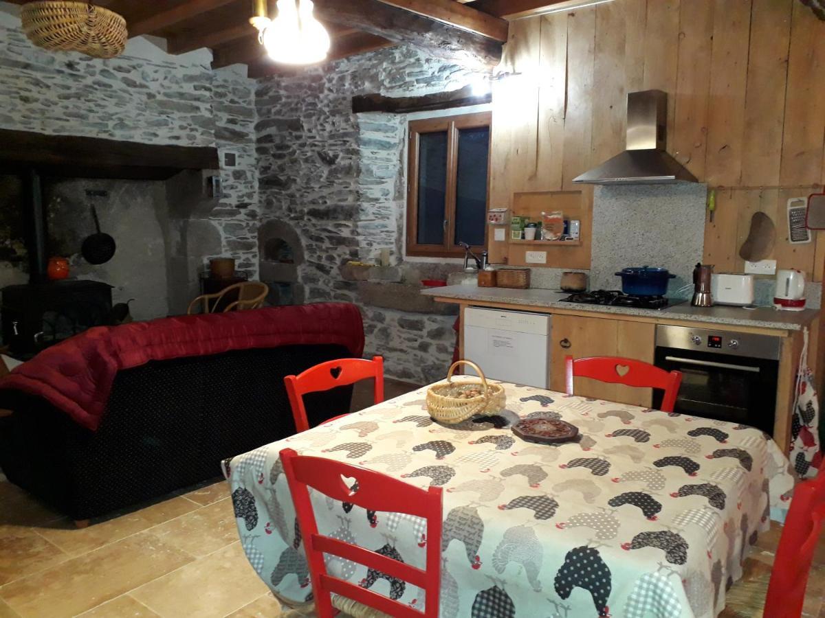 Les Ecuries De La Sabatarie Hotel Cambounes Luaran gambar